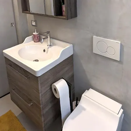 Ca Roson Exclusive In Heart Of Apartment